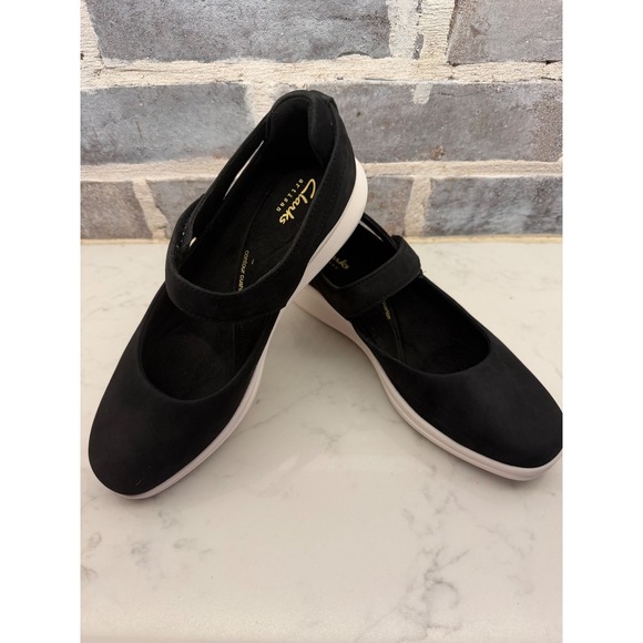 Clarks Shoes - Clarks Artisan Lydell Size 7 Black Suede Nubuck Mary Jane Flats Contour Cushion